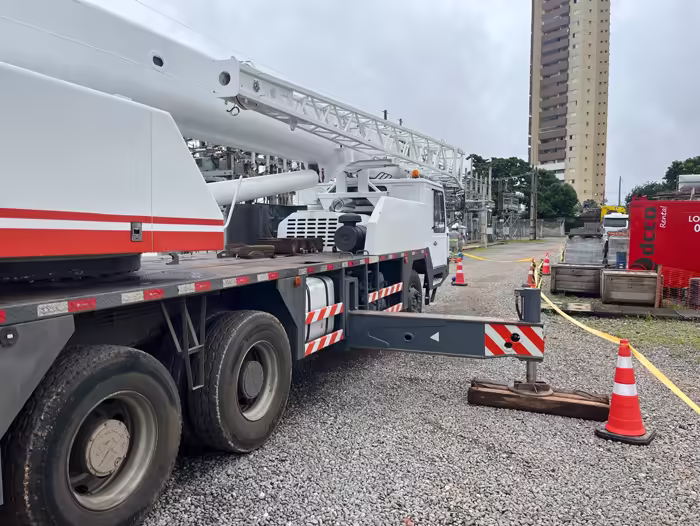 Transporte de Container — ARG Guindastes